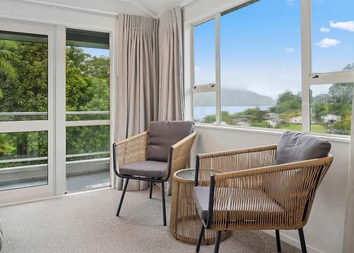 Haven House - Views Games Room&spa Pool Vakantiehuis Rotorua