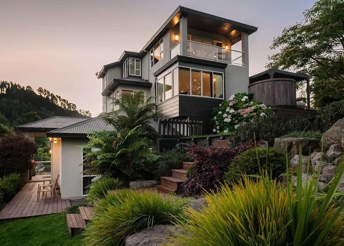 Vakantiehuis Haven House - Views Games Room&spa Pool Rotorua